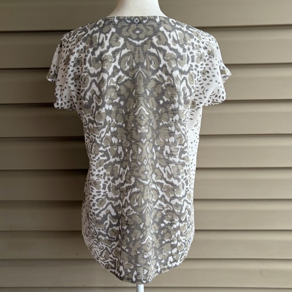 •Cullen• Animal Pattern V-Neck Knit Top – Size Medium - Picture 4 of 7